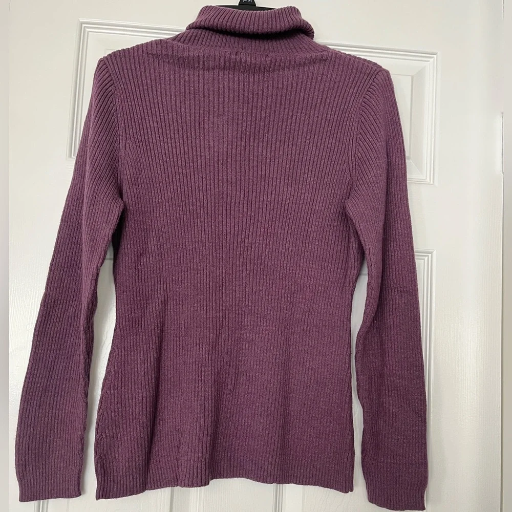 Tweeds Fuchsia Turtleneck - Picture 4 of 4